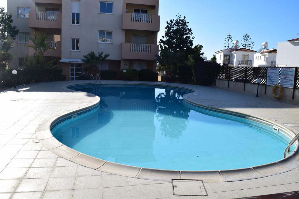 Diana Apartment Paphos Exterior photo