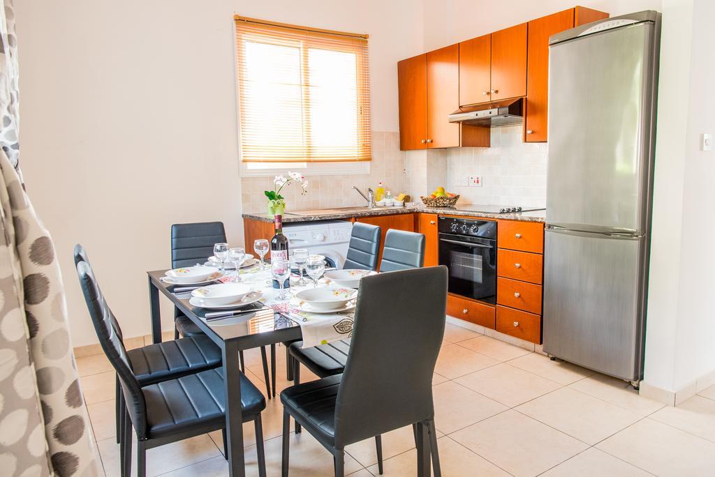 Diana Apartment Paphos Exterior photo